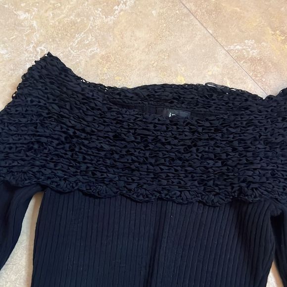 💕Cute top💕  - Picture 4 of 7